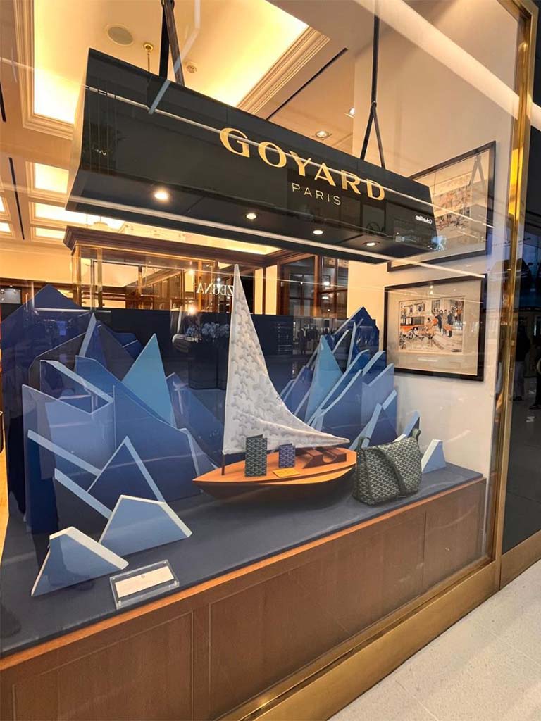 print and co vitrine Goyard de Paris 2408 02